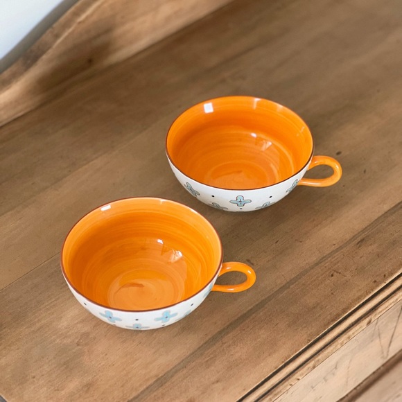 Pair of Retired Anthropologie Mugs - Picture 5 of 6